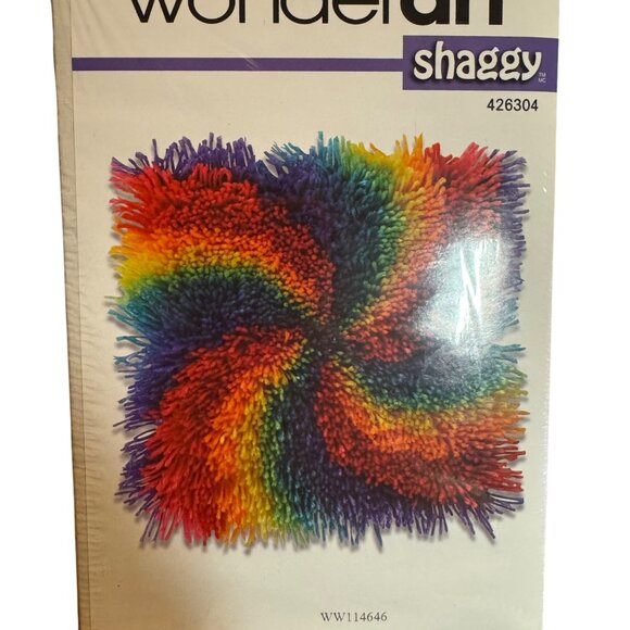 Wonderart Shaggy Latch Hook Rug Kit 12x12 rainbow swirl pillow wall hanging deco - Picture 3 of 6